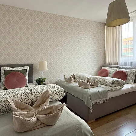 Szewska, Harlem Апартаменты *